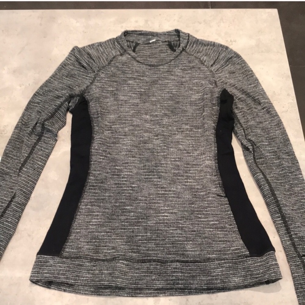 Lululemon Long Sleeve sz 6